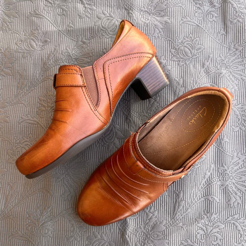 Clarks Women's Rosalyn Nicole Slip on Dark Tan Leather, Size 9 W